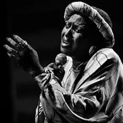 Miriam Makeba height profile photo