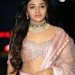 Mirnaa height profile photo