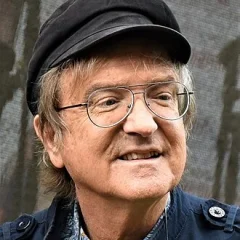 Miroslav Žbirka height profile photo
