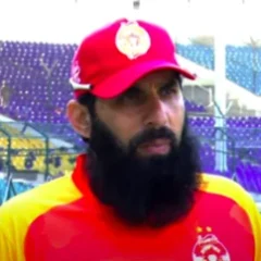 Misbah-ul-Haq height profile photo