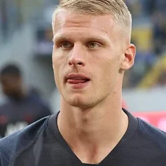 Mitchel Bakker height profile photo
