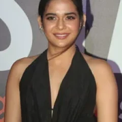 Mithila Palkar height profile photo