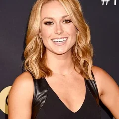 Molly McGrath height profile photo