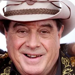 Molly Meldrum height profile photo