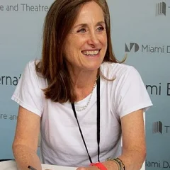 Mona Simpson height profile photo