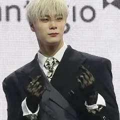 Moonbin height profile photo