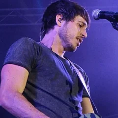 Morgan Evans (singer) height profile photo