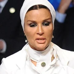 Moza bint Nasser height profile photo