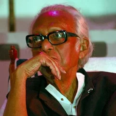 Mrinal Sen height profile photo