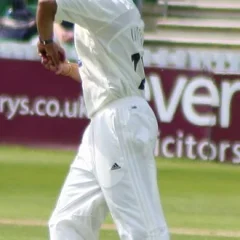 Murali Kartik height profile photo