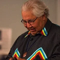 Murray Sinclair height profile photo
