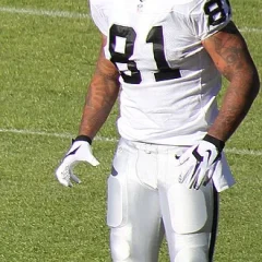 Mychal Rivera height profile photo