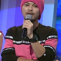 Namewee height profile photo