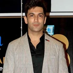 Nandish Sandhu height profile photo
