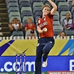 Nat Sciver-Brunt height profile photo