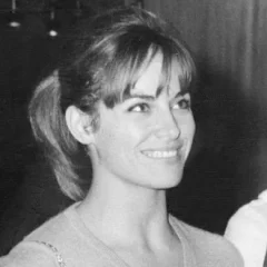 Nathalie Delon height profile photo