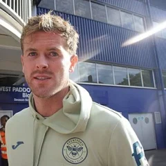 Nathan Collins height profile photo