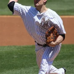 Nathan Eovaldi height profile photo