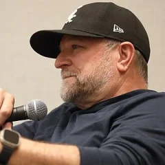Ned Luke height profile photo