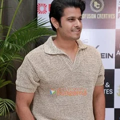 Neil Bhatt height profile photo