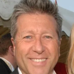 Neil Fox (broadcaster) height profile photo
