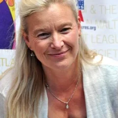 Nell Newman height profile photo