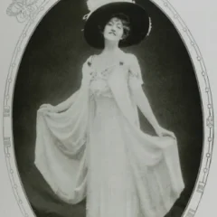 Nellie McCoy height profile photo