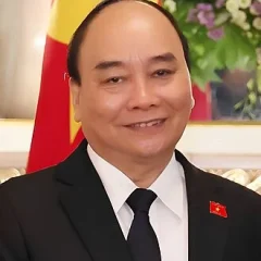 Nguyễn Xuân Phúc height profile photo