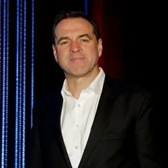 Niall Ferguson height profile photo