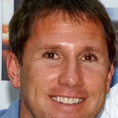 Nicholas Sparks height profile photo