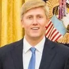 Nick Ayers height profile photo