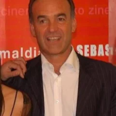 Nick Broomfield height profile photo