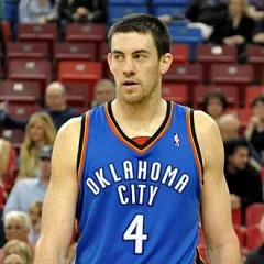 Nick Collison height profile photo