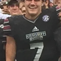 Nick Fitzgerald (American football) height profile photo
