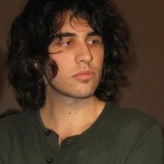 Nick Simmons height profile photo
