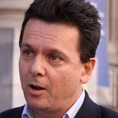 Nick Xenophon height profile photo