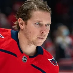 Nicklas Bäckström height profile photo