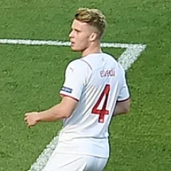 Nico Elvedi height profile photo
