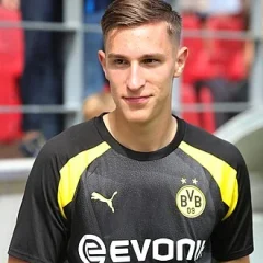 Nico Schlotterbeck height profile photo