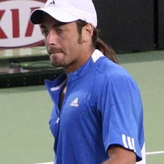 Nicolás Massú height profile photo