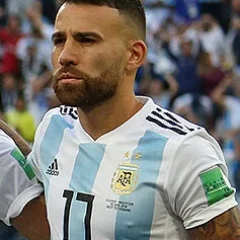 Nicolás Otamendi height profile photo