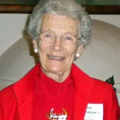 Nina Lagergren height profile photo