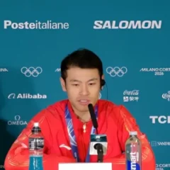 Ning Zhongyan height profile photo