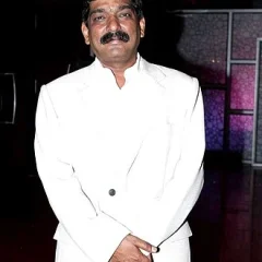 Nitin Chandrakant Desai height profile photo