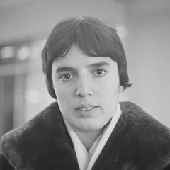 Nona Gaprindashvili height profile photo