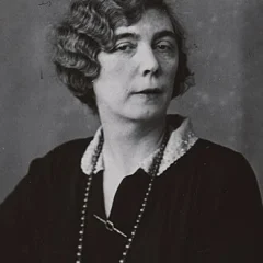 Nora Barnacle height profile photo