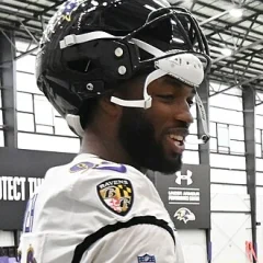 Odafe Oweh height profile photo