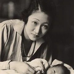 Oei Hui-lan height profile photo