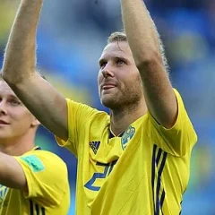 Ola Toivonen height profile photo