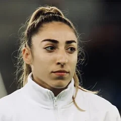 Olga Carmona height profile photo